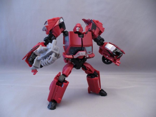 Transformers Generations GDO Cliffjumper Video Review  Images  (5 of 25)